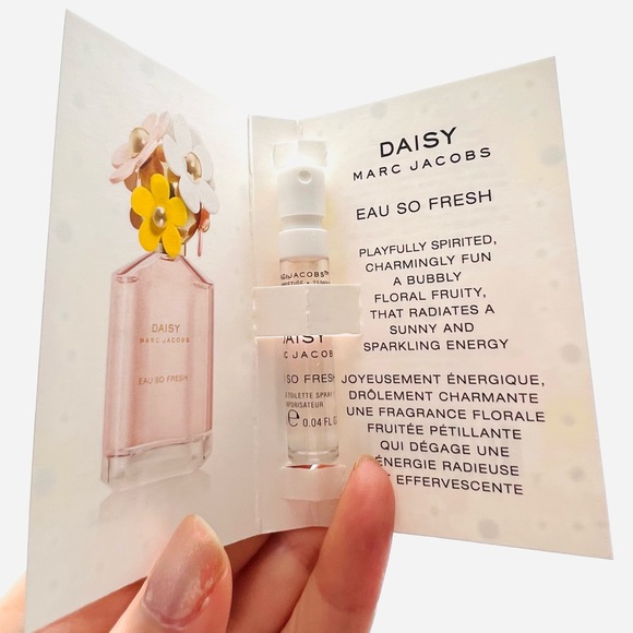 5 for 25⚡️Marc Jacobs Daisy Spray 1.2ml - Picture 3 of 5